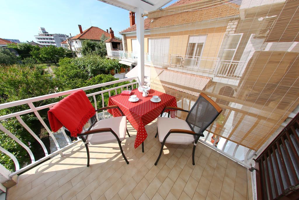 Rooms & Apartments Soline Nuove Биоград-на-Мору Экстерьер фото