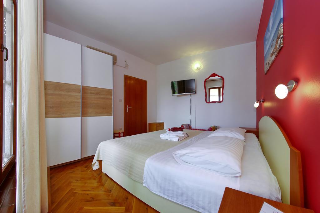 Rooms & Apartments Soline Nuove Биоград-на-Мору Экстерьер фото