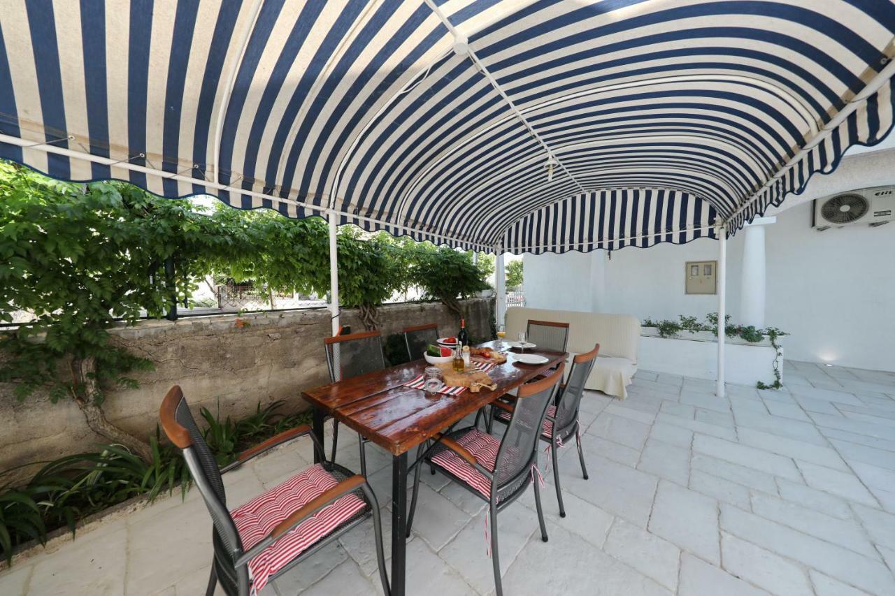 Rooms & Apartments Soline Nuove Биоград-на-Мору Экстерьер фото